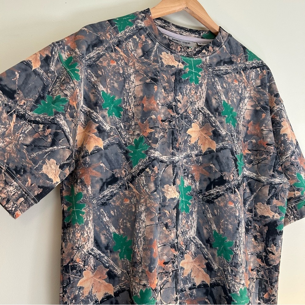 Amongst Others Men’s Size Medium Leaf Camo Boxy Short Sleeve Shirt NYC Designed - Picture 4 of 12